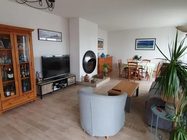 Appartement 4 pièces 126 m² 