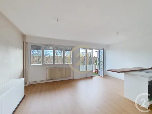 Appartement 4 pièces 82 m² 