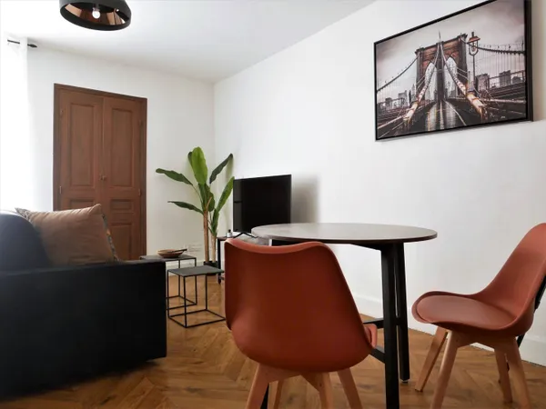 Studio 1 pièce 20 m² 