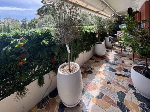 Appartement 4 pièces avec une belle terrasse, mer à pieds