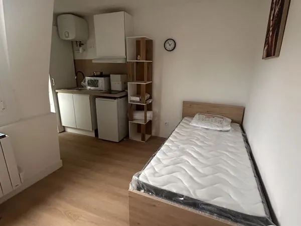 Studio 1 pièce 15 m² 