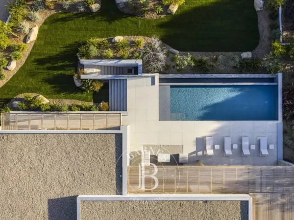 Arasu, Villa d'architecte, 4 chambres, piscine, vue dégagée sur 
