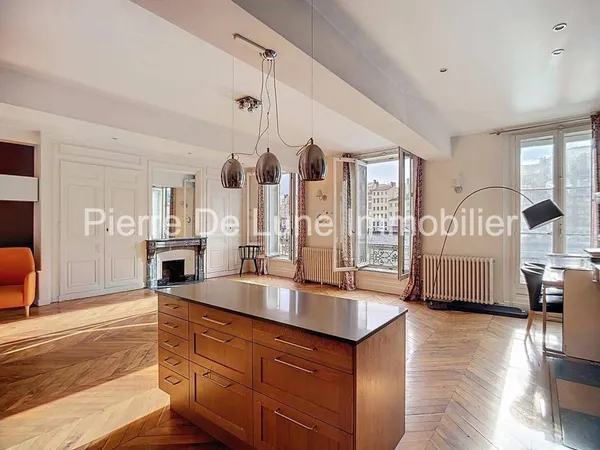 Appartement 3 pièces 112 m² 