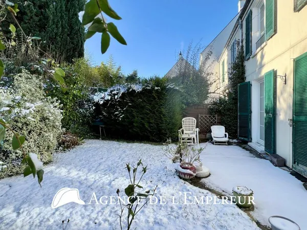 Vends maison - 101.49m² - 6 pièces, 4 chambres - Rueil-Malmaison 92500 