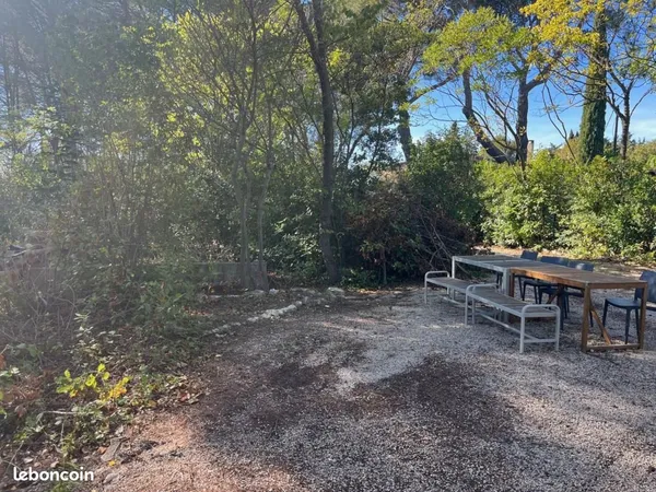 Terrain 1 100 m² Eguilles 