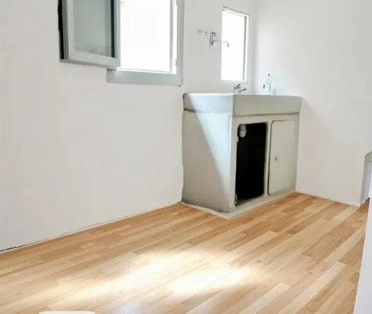Studio 1 pièce 17 m² 