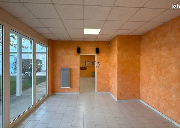 Local commercial 56 m² 