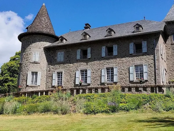 Château 10 pièces 200 m² 