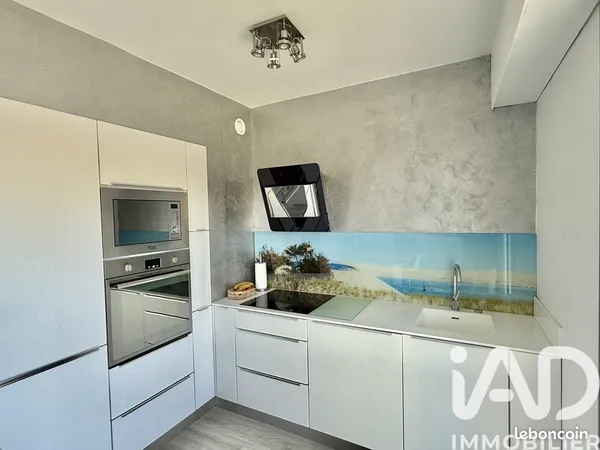 Studio 1 pièce 33 m² 