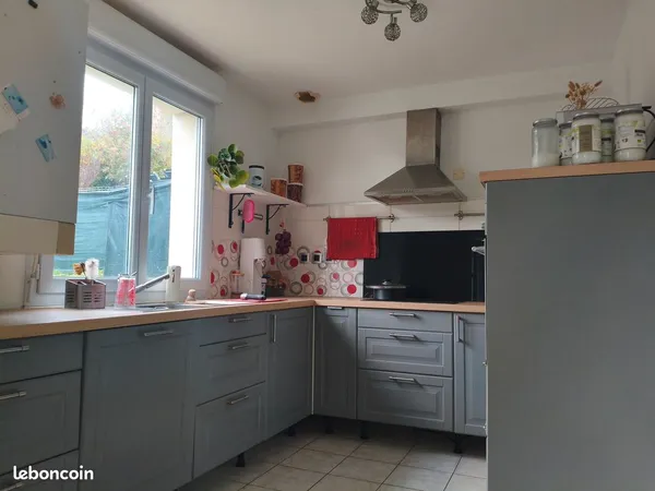 Maison mitoyenne à 3 chambres avec petit jardin 