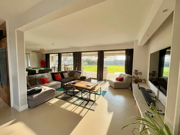 Maison Vente Villebernier 7p 180m² 410000€