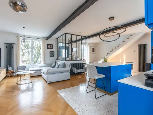 Maison 7 pièces 229 m² 