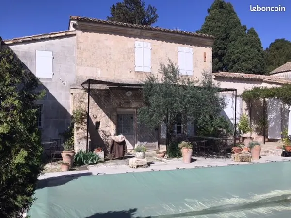 Mas 5 pièces 168 m² 