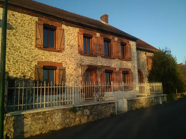 Vends maison - 2 chambres, 124m², Mareuil-en-Brie (51) 