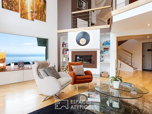 Villa contemporaine avec vue panoramique sur le lac 