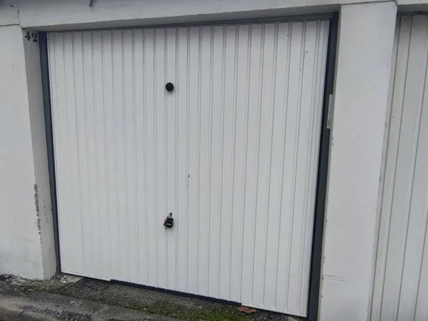Garage/box 14 m² Pau 