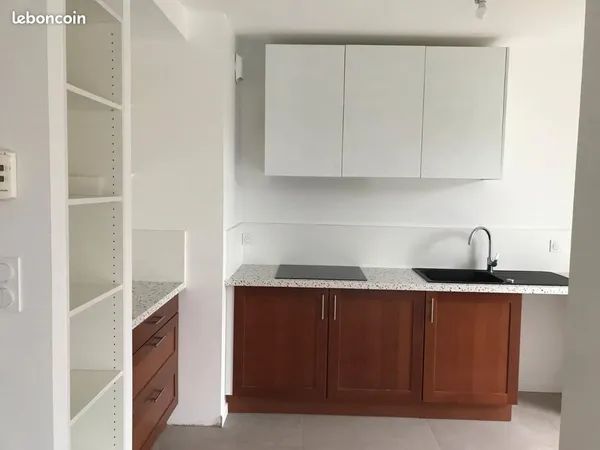 Bel appartement dans résidence securisee 
