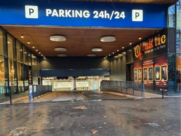 Parking Italie 2 