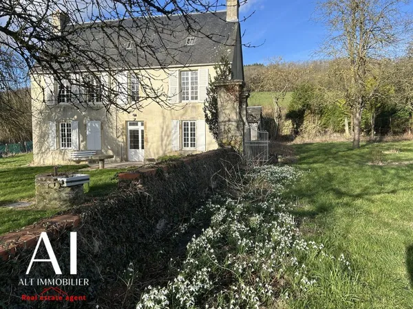 Propriété 5 pièces 132 m² 