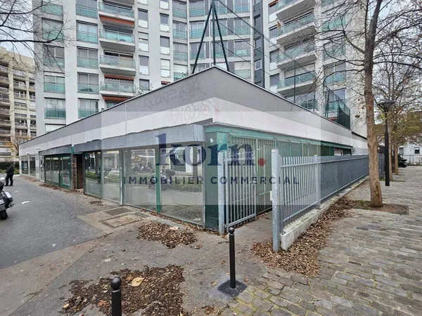 Boutique 544 m² 