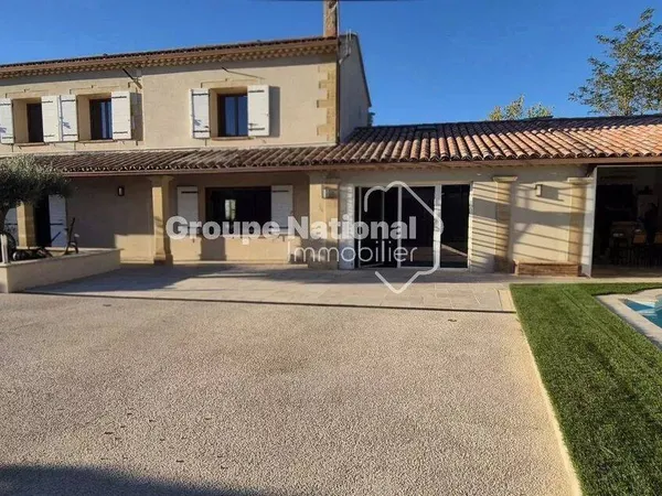 Ferme 9 pièces 260 m² 