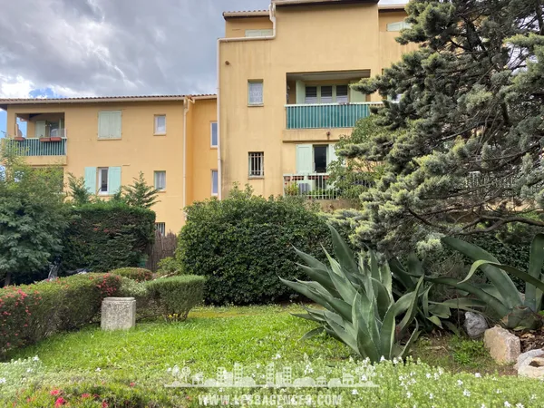 COGOLIN - STUDIO balcon et parking 