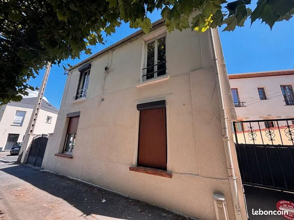 Studio 1 pièce 24 m² 