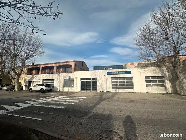 Garage, local commercial, atelier 240 m² PORT SAINT LOUIS 