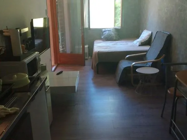 Studio meublé 