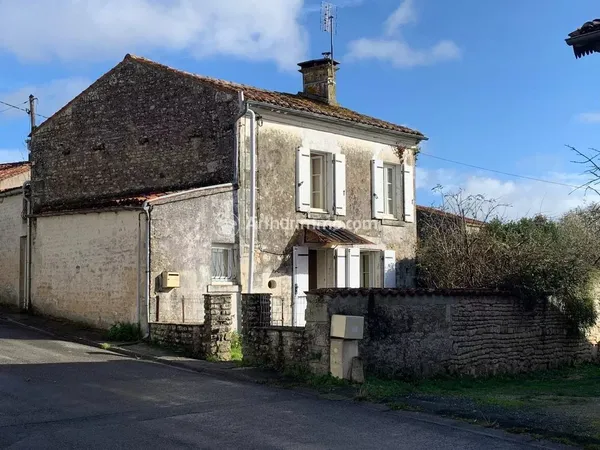 Maison de bourg à 5 min d'Aulnay 