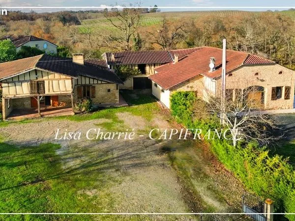 Propriété 10 pièces 324 m² 