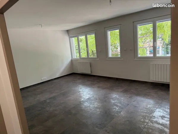 🏡 à louer - appartement t5 spacieux et lumineux 
