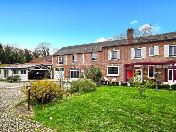 Maison 8 pièces 350 m² 