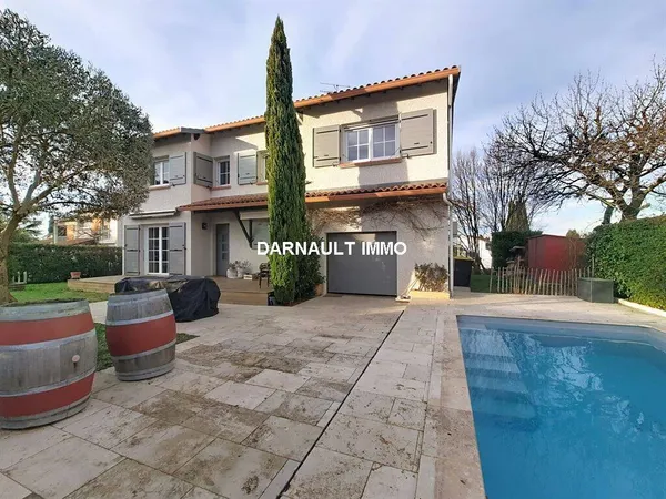 Maison 6 pièces 136 m² 