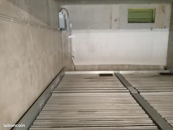 Loue parking couvert quartier Saint Felix Nantes 