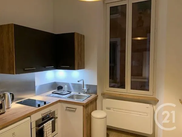 Appartement 1 pièce 16 m² 