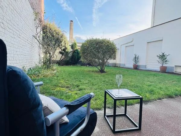 Studio 1 pièce 22 m² 