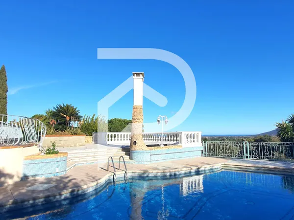 Villelongue dels Monts - Villa de caractère sur plus de 1500 m² de terrain 