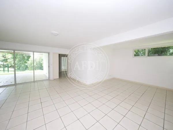 Appartement 3 pièces 82 m² 