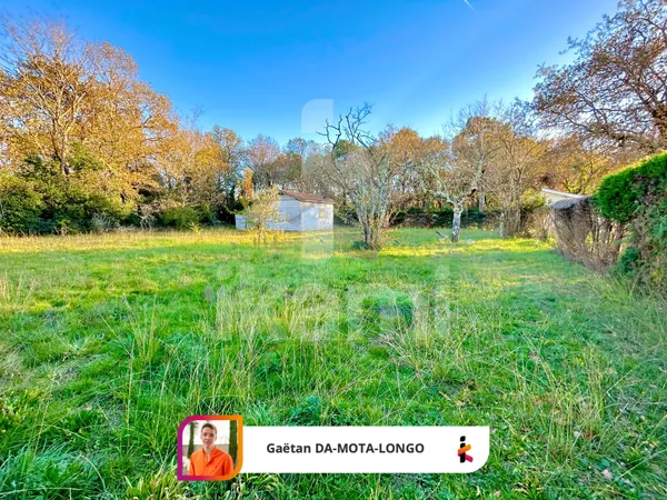 Terrain libre de constructeur 1 028 m2 sur Mestras 