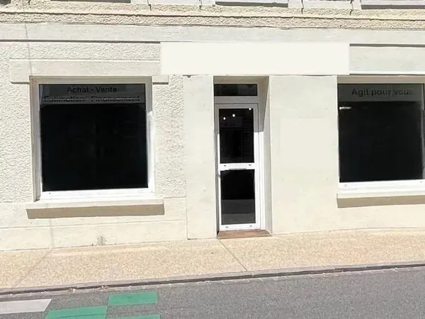 Local commercial 53 m² Ivry-la-Bataille 