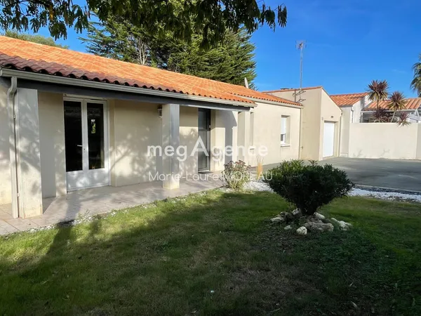Maison à vendre au calme au Château d 'Oléron 