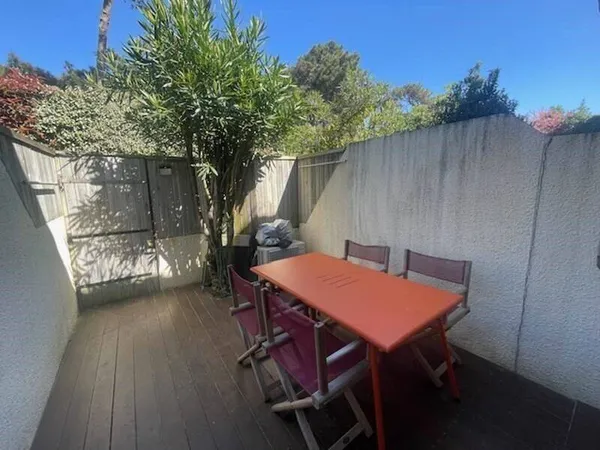 Studio 1 pièce 23 m² 