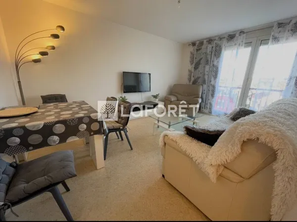 Appartement 4 pièces 77 m² 