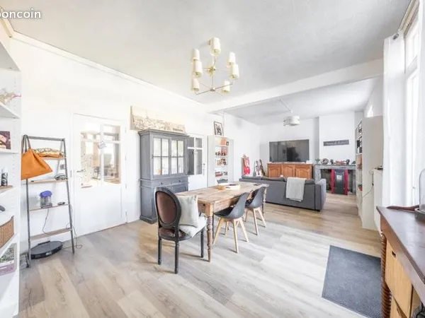 Appartement 6 pièces 80 m² 