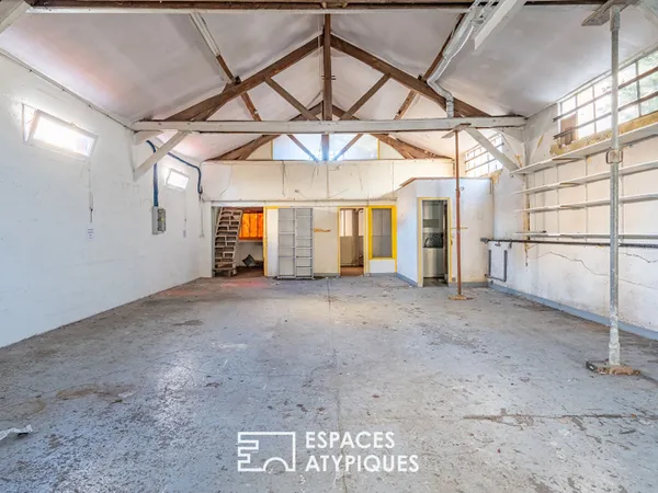 Atelier Loft de 180 m² avec permis d'agrandissement purgé à Rueil-Malmaison 