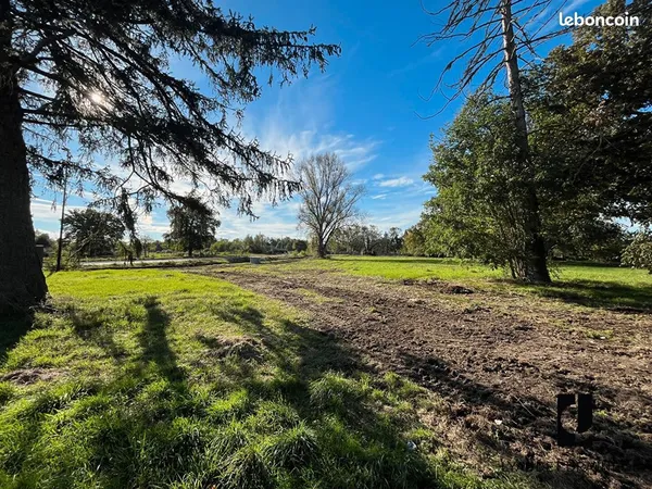 Terrain 6400 m² MABLY 