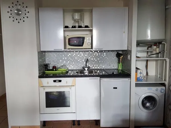 Studio 1 pièce 22 m² 