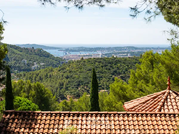 Haut de villa plain pied vue mer 