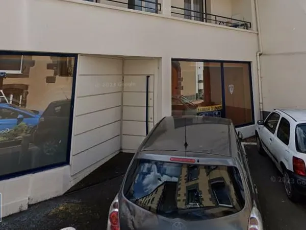 Bureaux 6 pièces 100 m² 